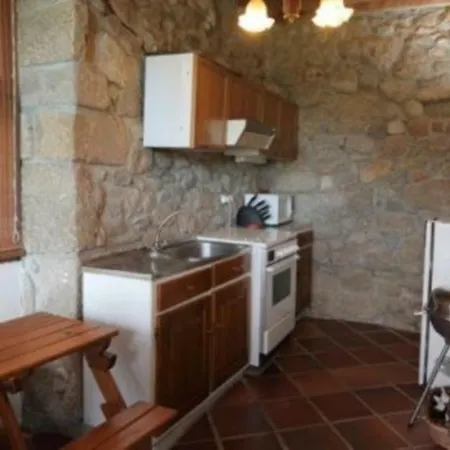 Encantadora Casa Com Piscina Nos Arredores De