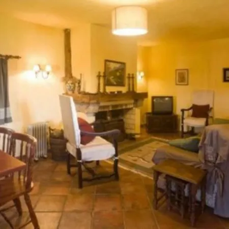 Hébergement de vacances Encantadora Casa Com Piscina Nos Arredores De *